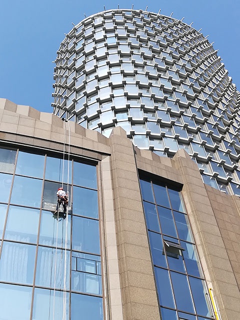 嘉莱特五星酒店 南昌高空蜘蛛人